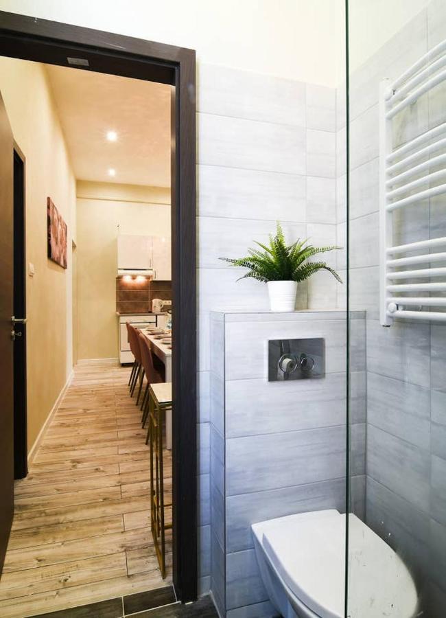 Ultra Central And Stylish Apartment With Ac บูดาเปสต์ ภายนอก รูปภาพ