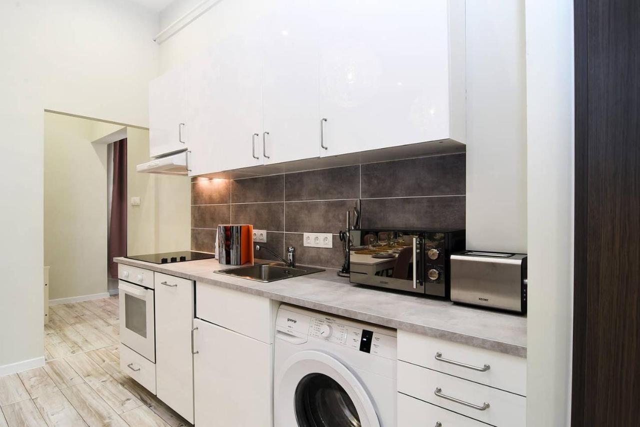 Ultra Central And Stylish Apartment With Ac บูดาเปสต์ ภายนอก รูปภาพ